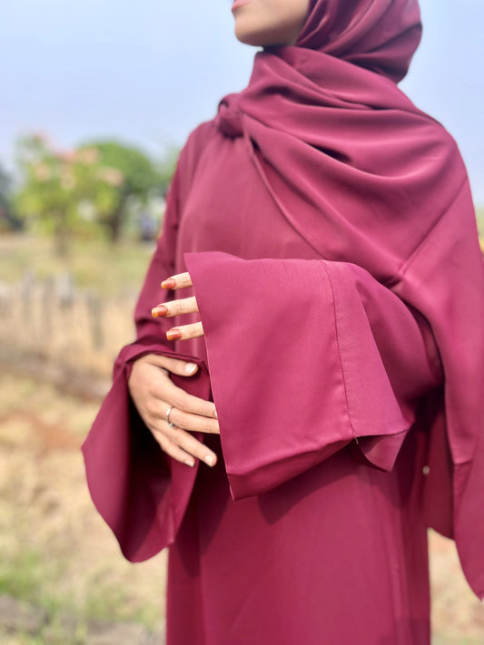 Zunairah Basic Abaya - Maroon