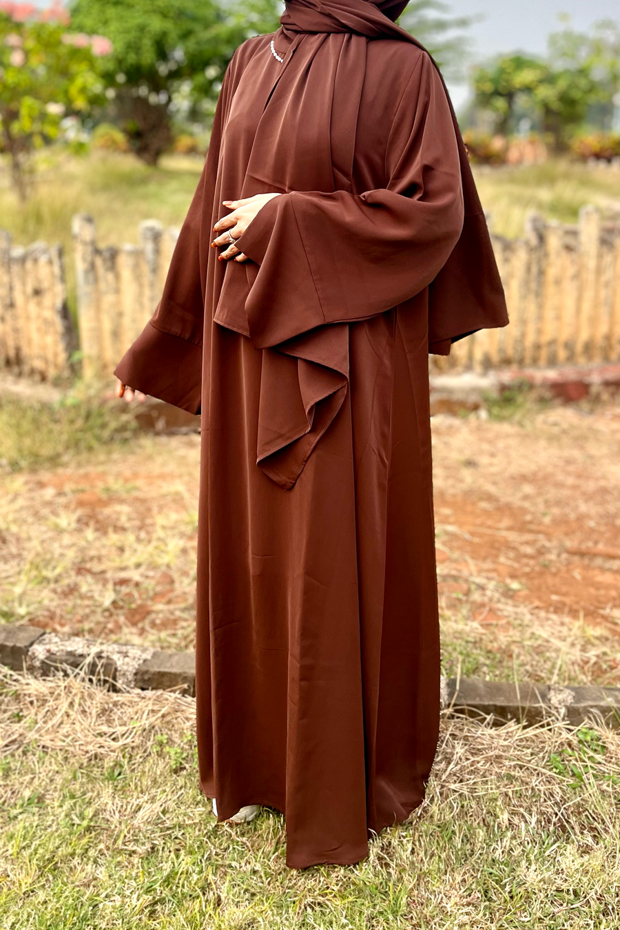 Zunairah Basic Abaya - Brown