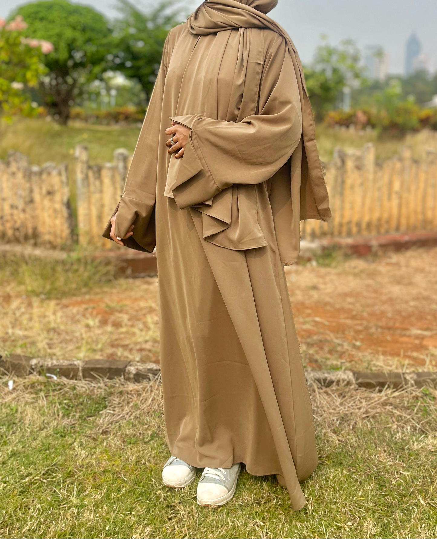 Zunairah Basic Abaya - Green