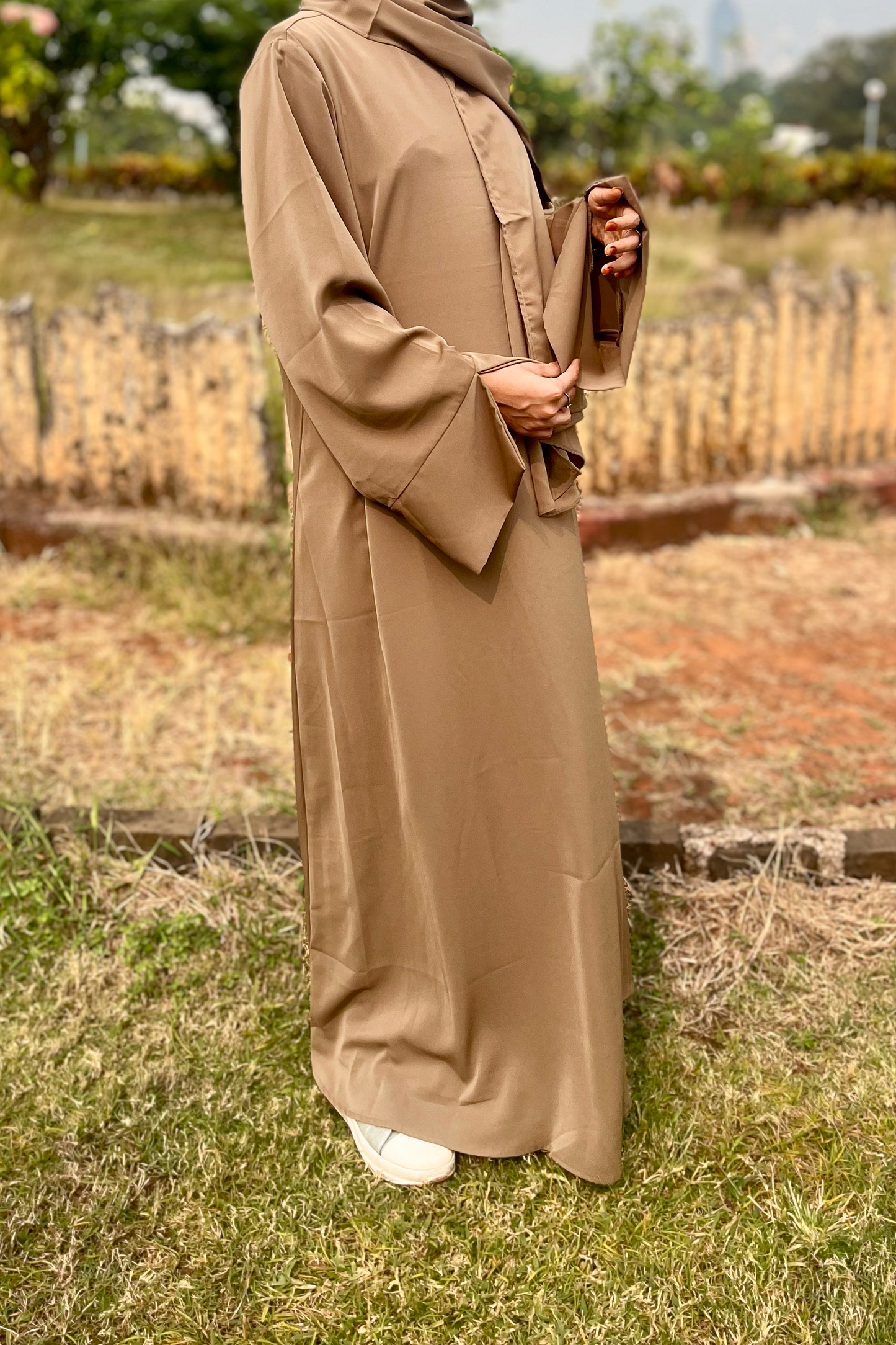Zunairah Basic Abaya - Green